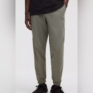 Lululemon Zeroed In Classic-Fit Cargo Jogger Pants Men’s Large Brand New